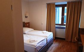 Lv Rooms & Apartments Am Luetzowplatz